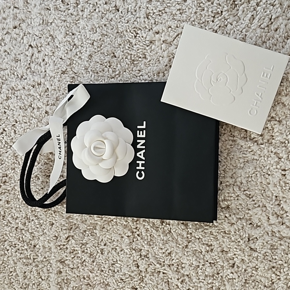 CHANEL mini shopping bag BUNDLE of 6 (5.5" x 5.5")